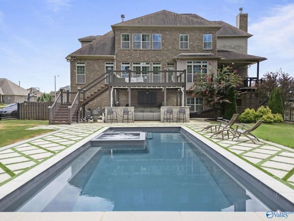 146 Forest Ridge Drive, Huntsville, AL 35806