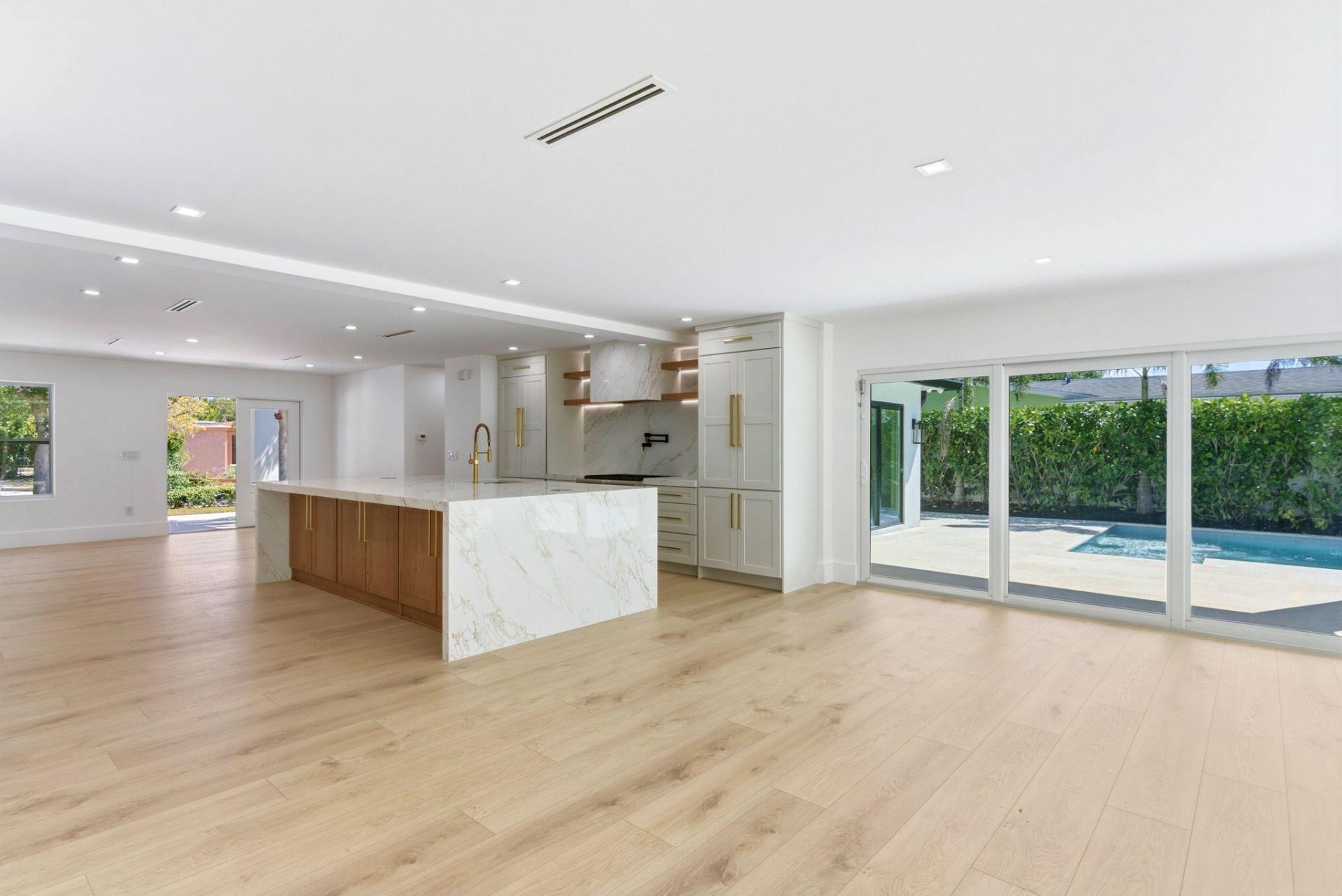 210 Gregory Road, West Palm Beach, FL 33405 Photo