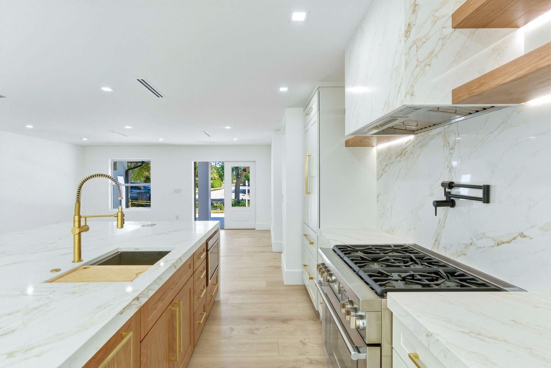 210 Gregory Road, West Palm Beach, FL 33405 Photo