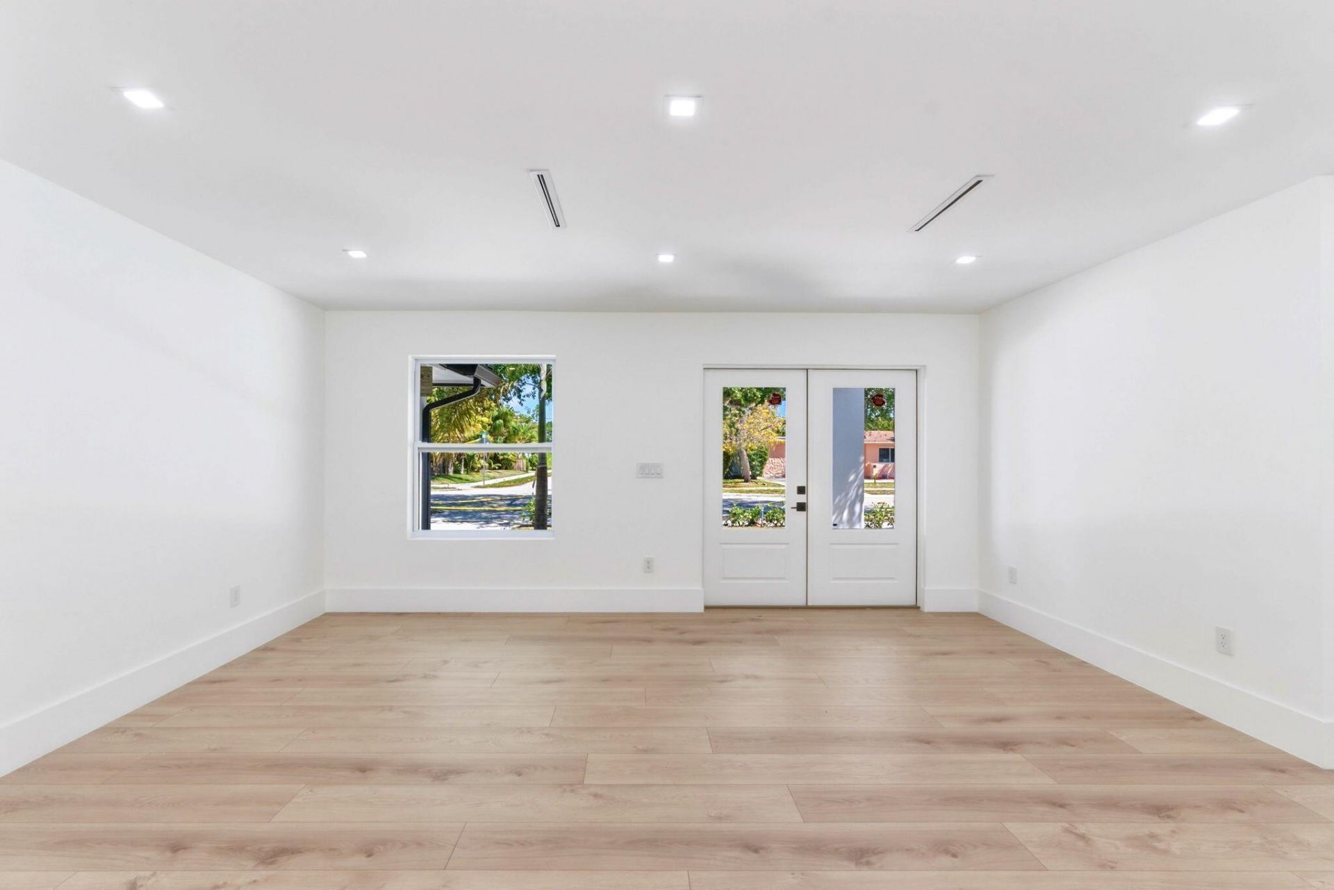 210 Gregory Road, West Palm Beach, FL 33405 Photo