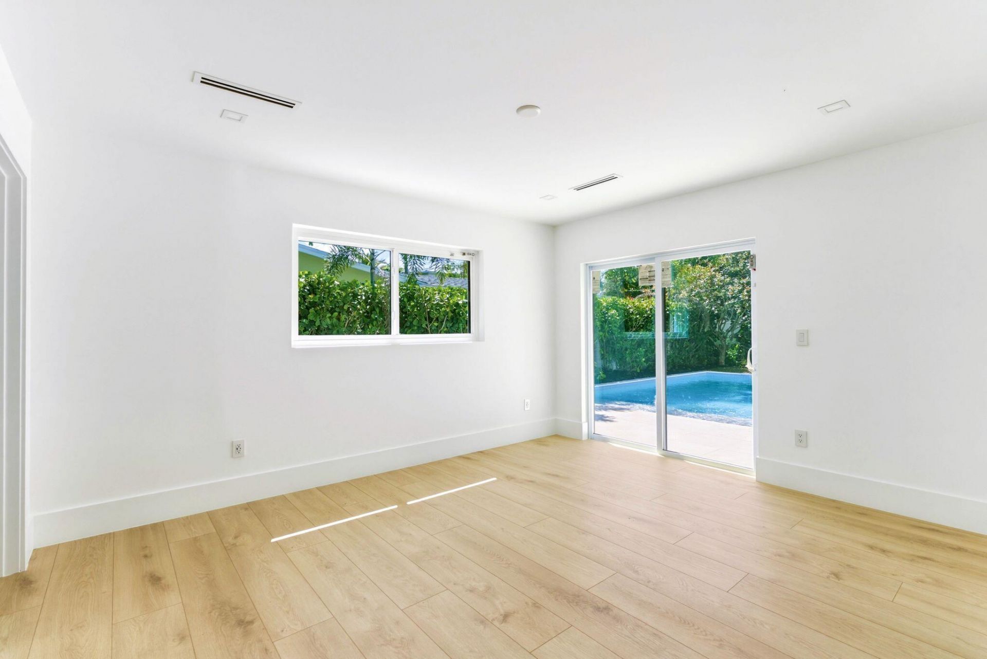 210 Gregory Road, West Palm Beach, FL 33405 Photo