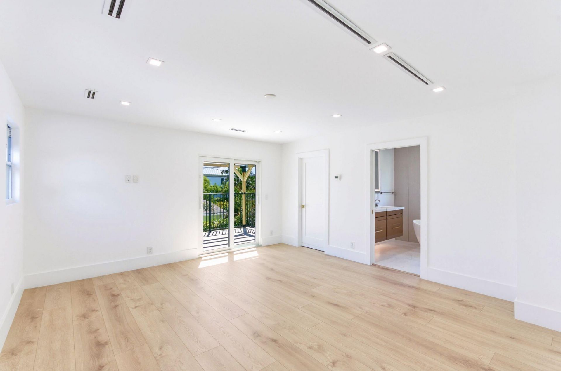 210 Gregory Road, West Palm Beach, FL 33405 Photo