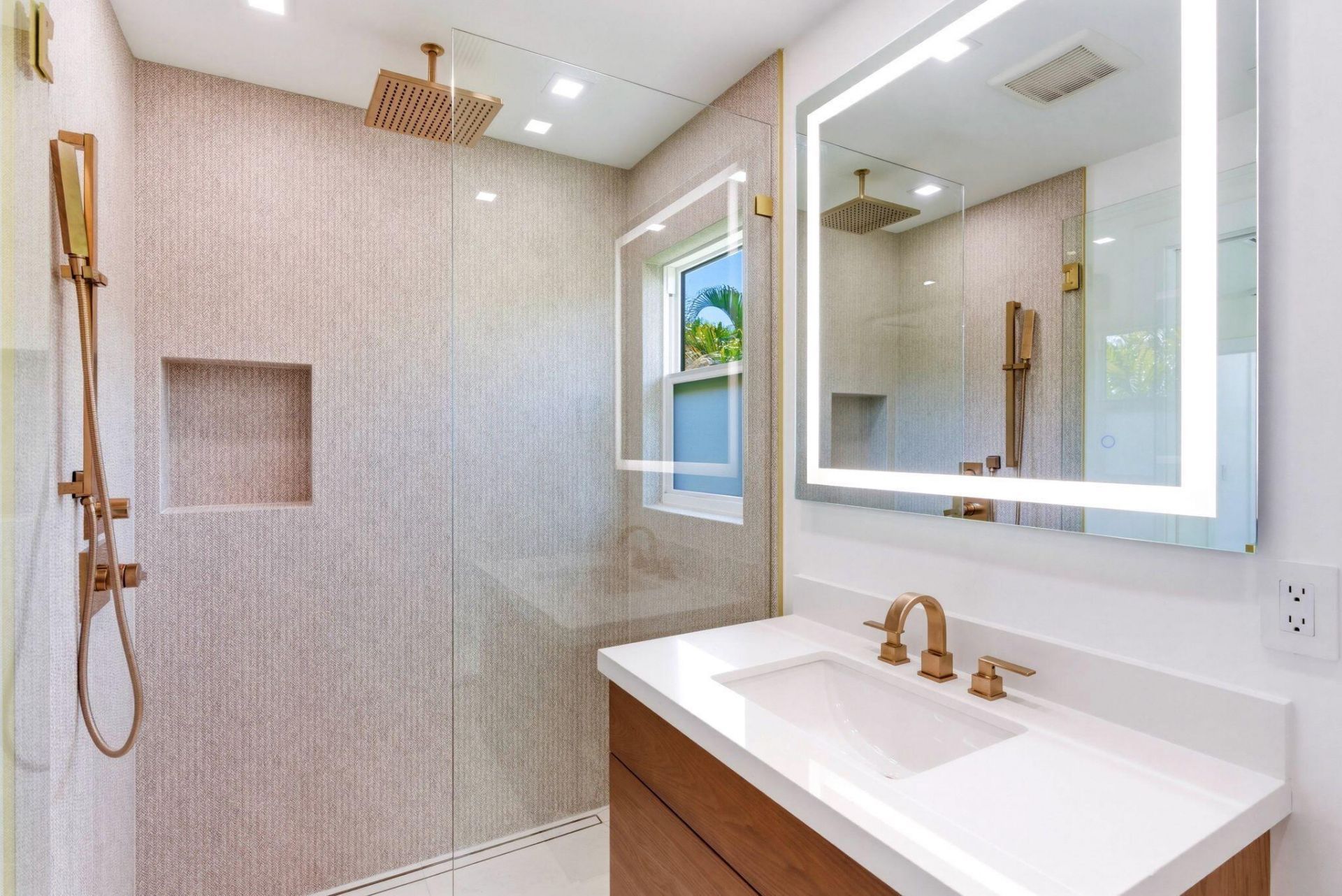 210 Gregory Road, West Palm Beach, FL 33405 Photo