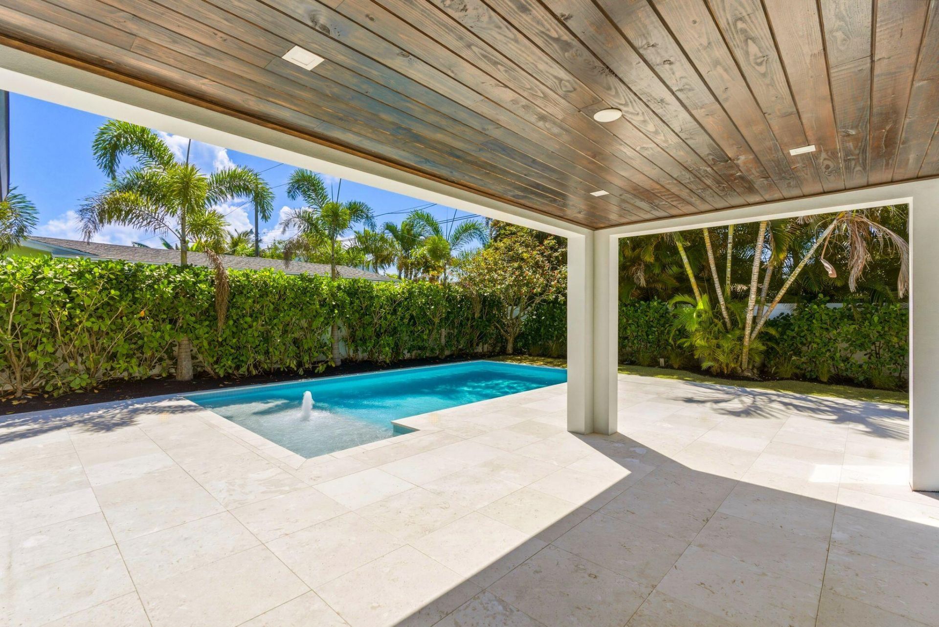 210 Gregory Road, West Palm Beach, FL 33405 Photo