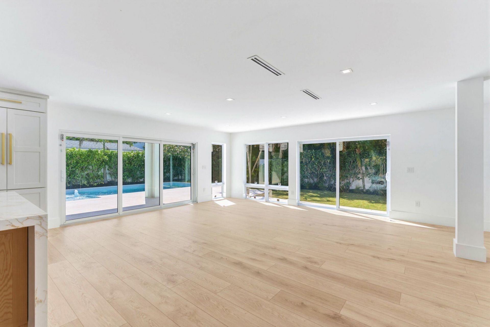 210 Gregory Road, West Palm Beach, FL 33405 Photo