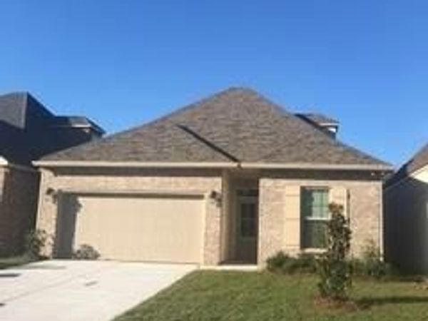 573 EAGLE Loop, Covington, LA 70433