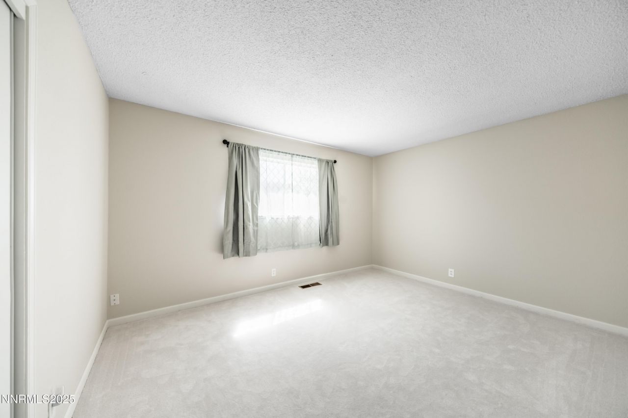 465 Lenwood Drive, Sparks, NV 89431 Photo