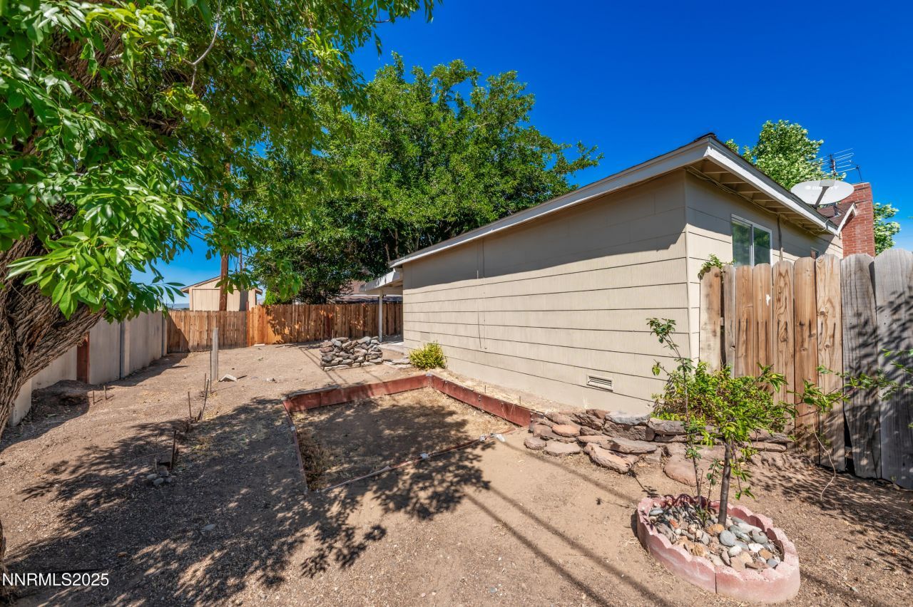 465 Lenwood Drive, Sparks, NV 89431 Photo