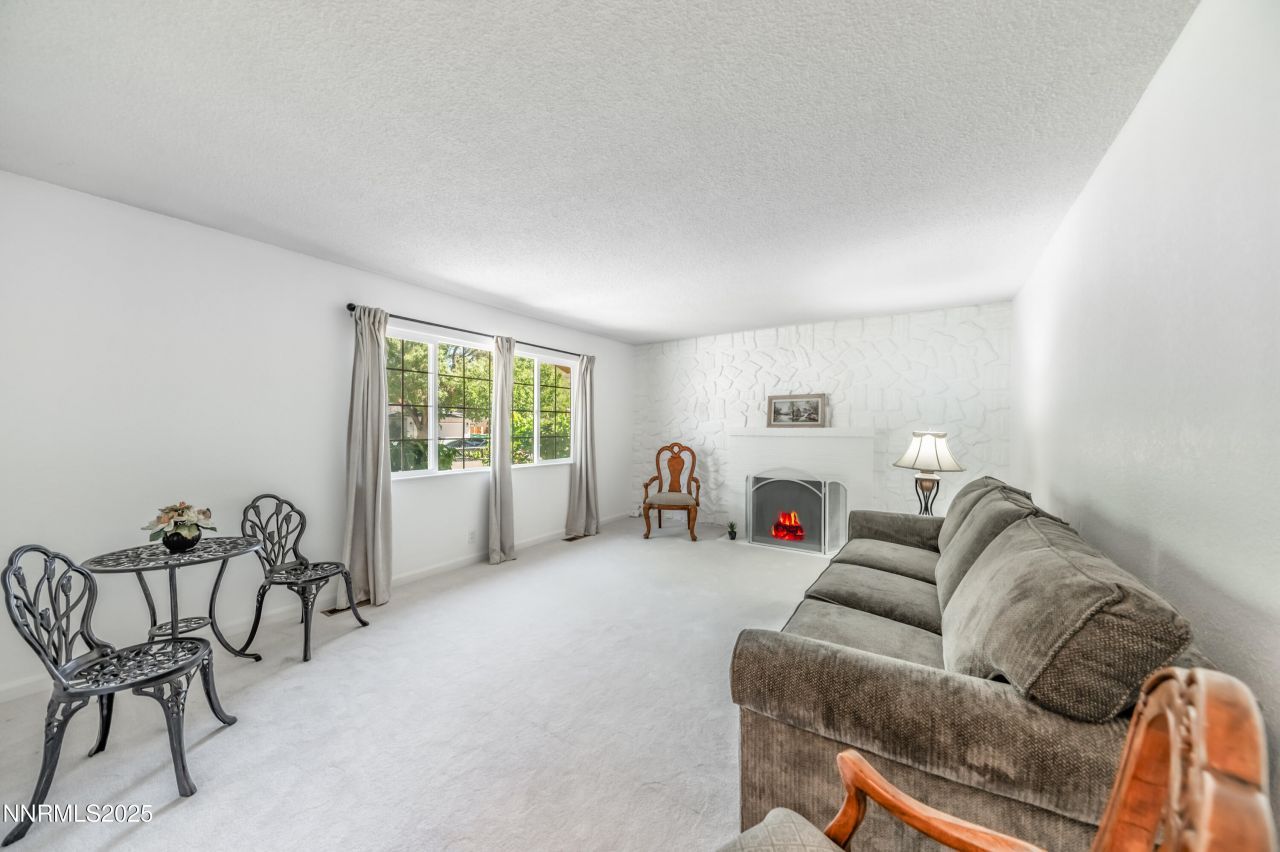465 Lenwood Drive, Sparks, NV 89431 Photo