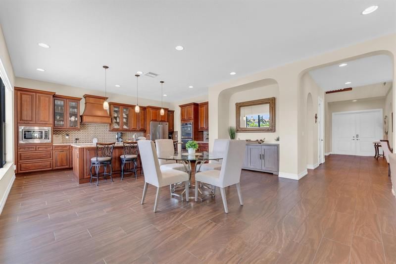 11330 SW 12th St, Pembroke Pines, FL 33025 Photo