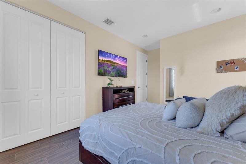 11330 SW 12th St, Pembroke Pines, FL 33025 Photo