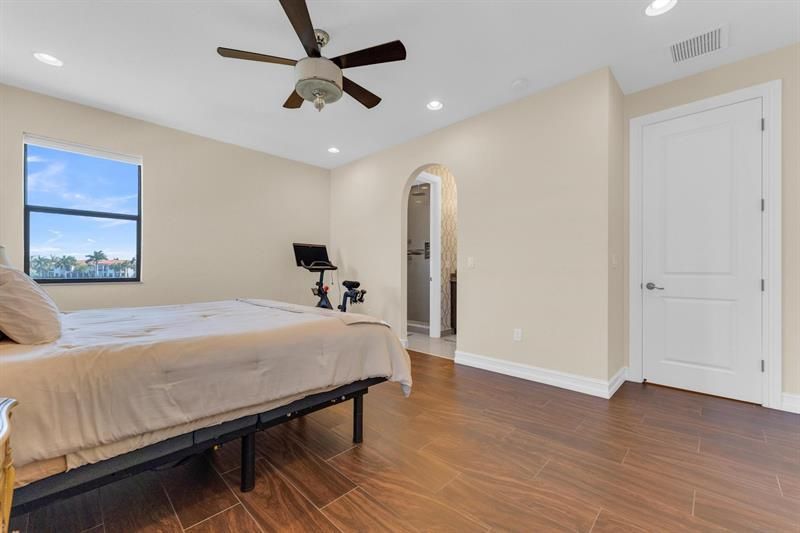 11330 SW 12th St, Pembroke Pines, FL 33025 Photo