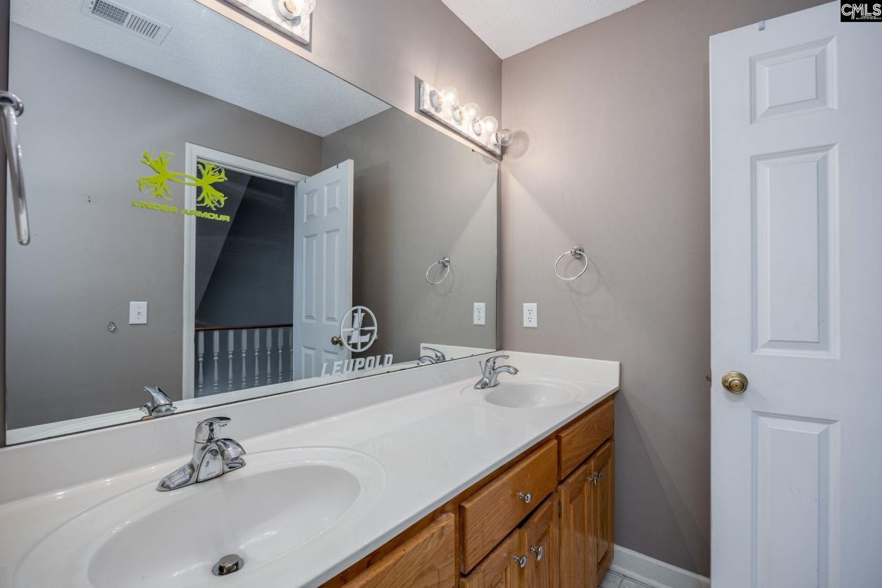 731 Clamp Road Photo 60