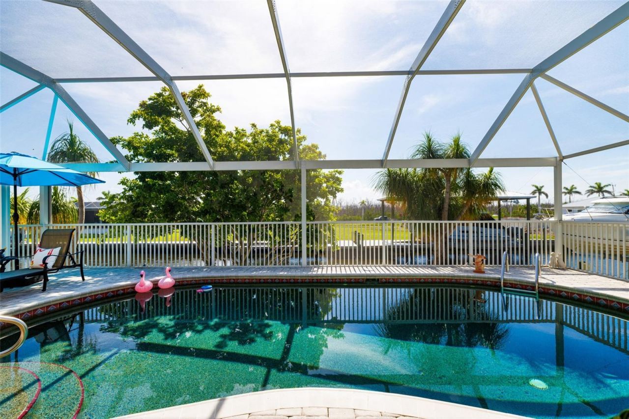 2372 Cherimoya Lane, Saint James City, FL 33956 Photo