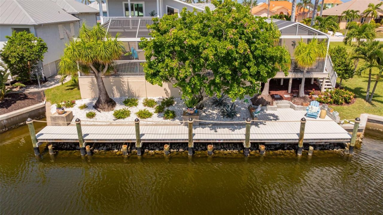 2372 Cherimoya Lane, Saint James City, FL 33956 Photo