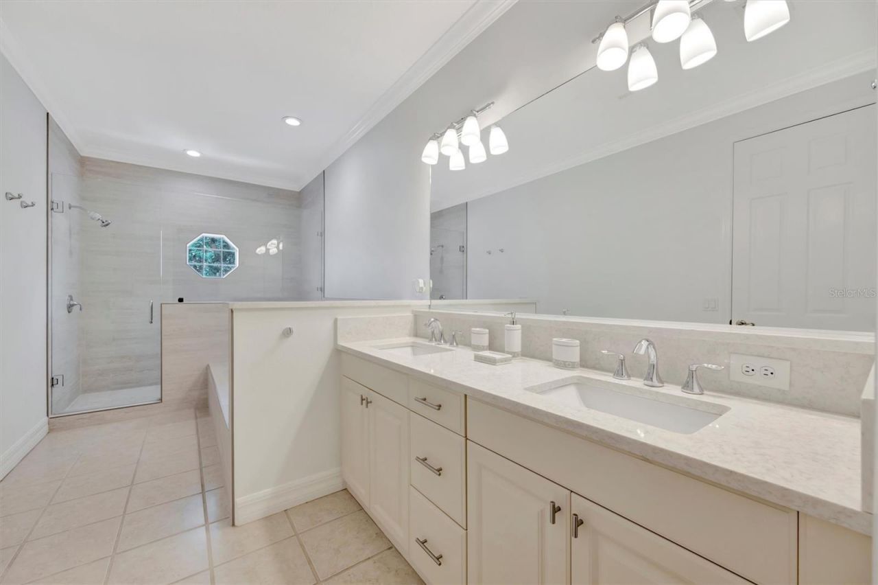 3409 54th Drive W, Unit 102, Bradenton, FL 34210 Photo