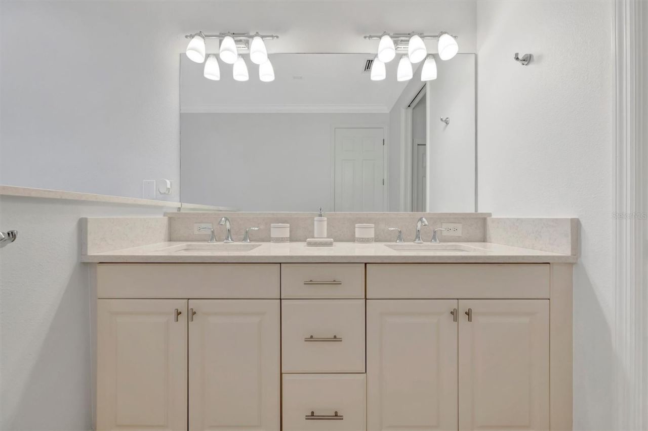 3409 54th Drive W, Unit 102, Bradenton, FL 34210 Photo