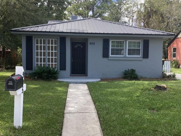 905 Cubbedge Street, Savannah, GA 31415