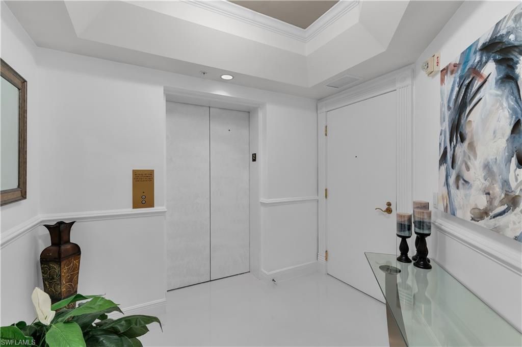 1060 Borghese Ln, Unit 204, Naples, FL 34114 Photo