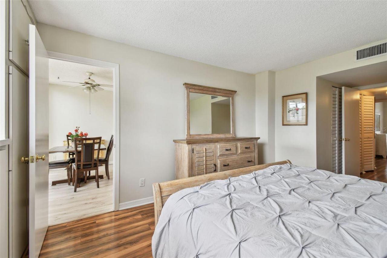 5095 Bay Street Ne, Unit 103, Saint Petersburg, FL 33703 Photo
