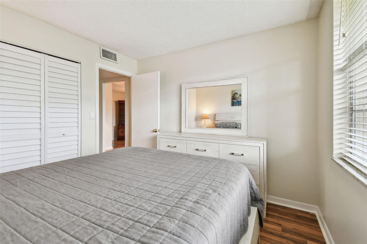 5095 Bay Street Ne, Unit 103, Saint Petersburg, FL 33703 Photo