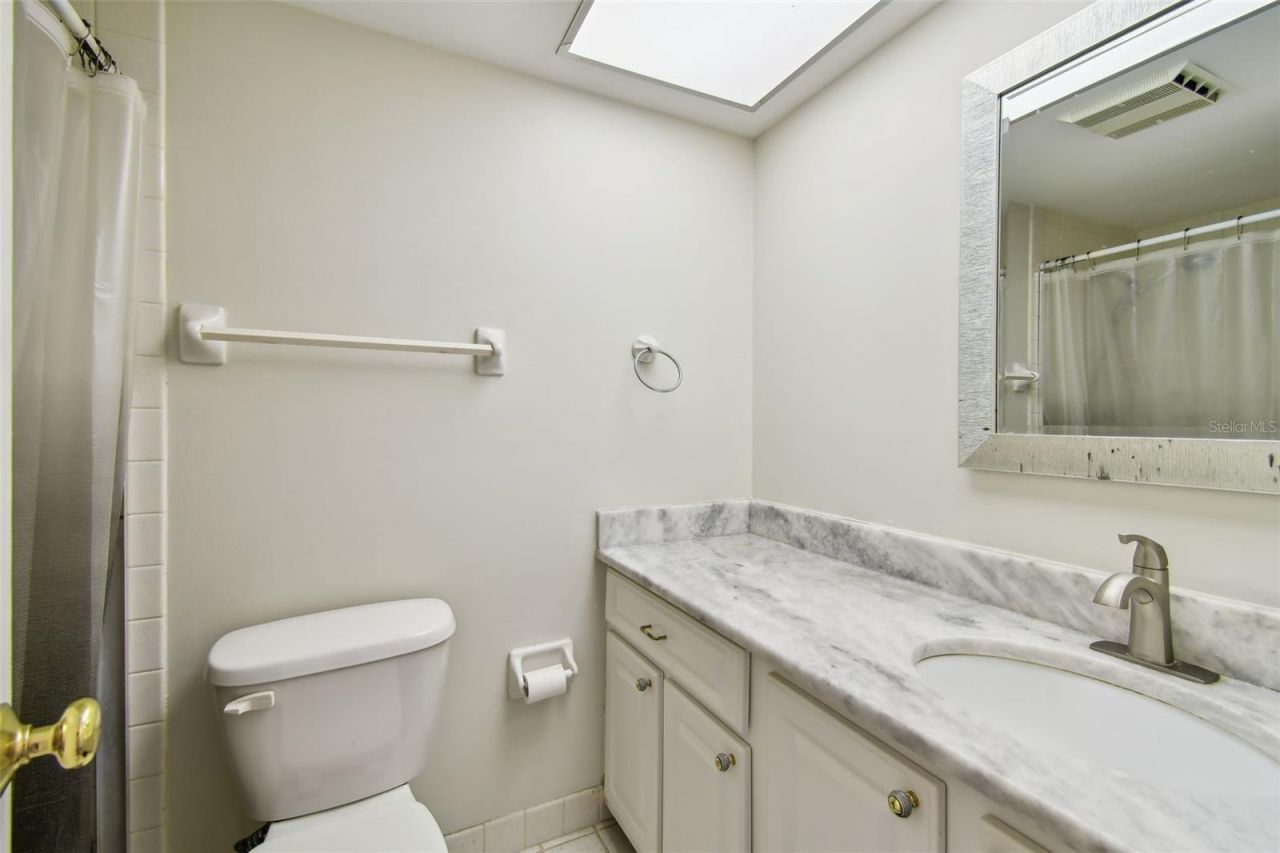 5095 Bay Street Ne, Unit 103, Saint Petersburg, FL 33703 Photo