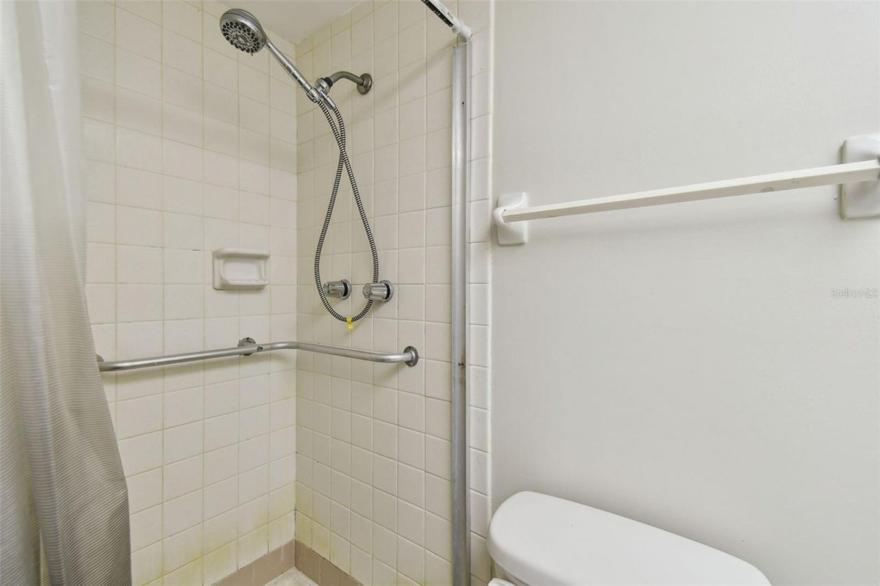 5095 Bay Street Ne, Unit 103, Saint Petersburg, FL 33703 Photo