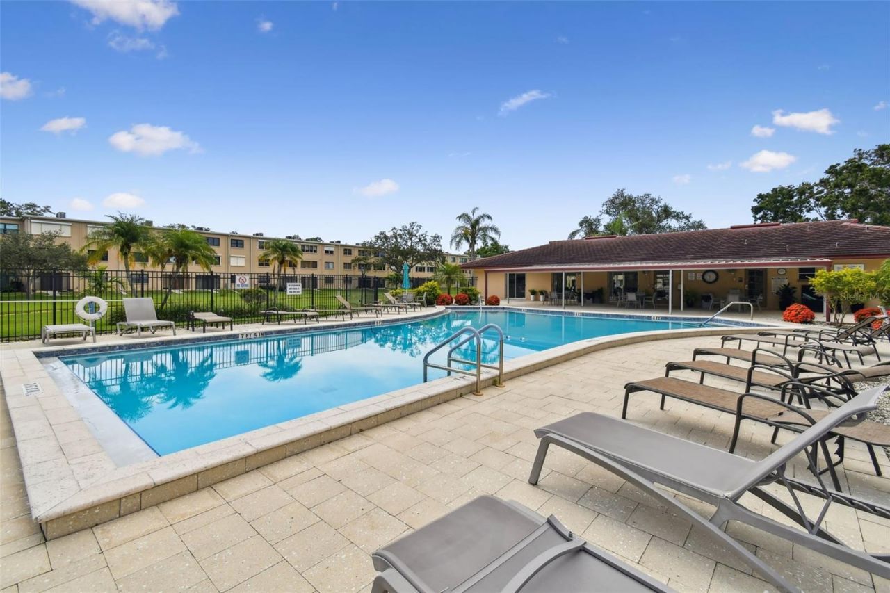 5095 Bay Street Ne, Unit 103, Saint Petersburg, FL 33703 Photo