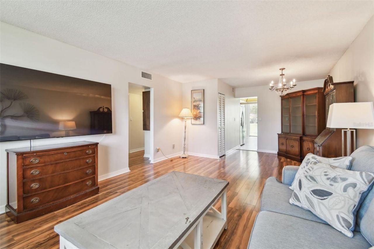 5095 Bay Street Ne, Unit 103, Saint Petersburg, FL 33703 Photo