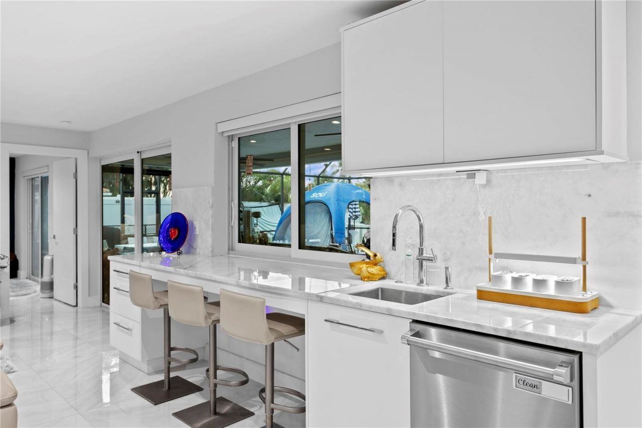 4001 48th Avenue S, Saint Petersburg, FL 33711 Photo