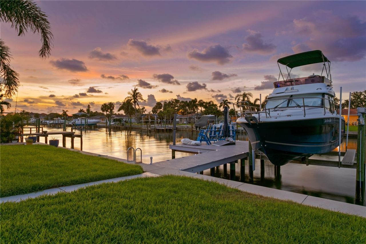 4001 48th Avenue S, Saint Petersburg, FL 33711 Photo