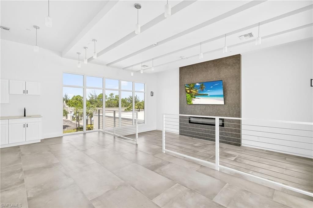 5705 Taylor Rd, Naples, FL 34109 Photo