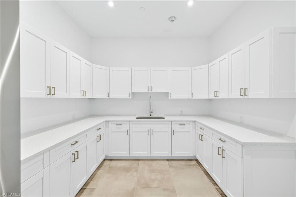 5705 Taylor Rd, Naples, FL 34109 Photo