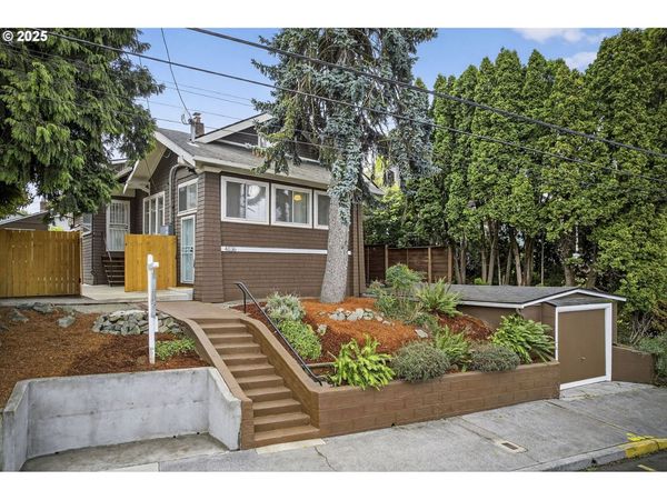 4036 NE SENATE ST, Portland, OR 97232