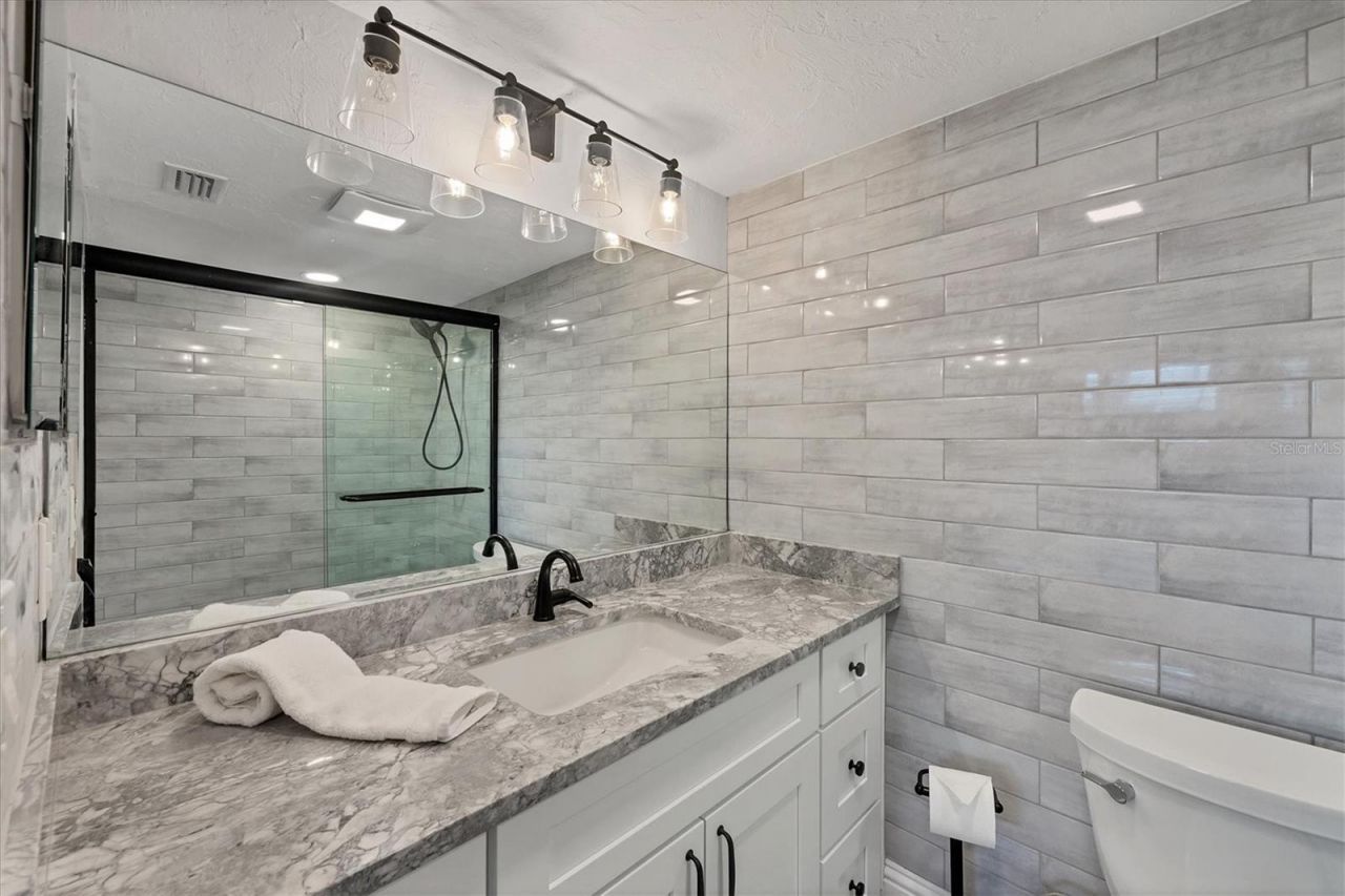 500 S Washington Drive, Unit 11A, Sarasota, FL 34236 Photo