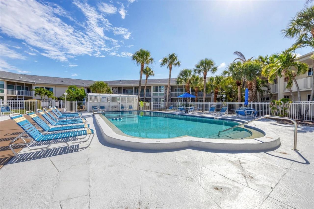 500 S Washington Drive, Unit 11A, Sarasota, FL 34236 Photo