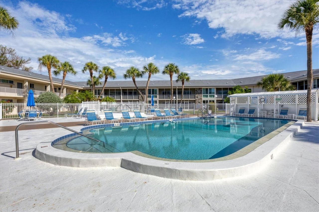 500 S Washington Drive, Unit 11A, Sarasota, FL 34236 Photo