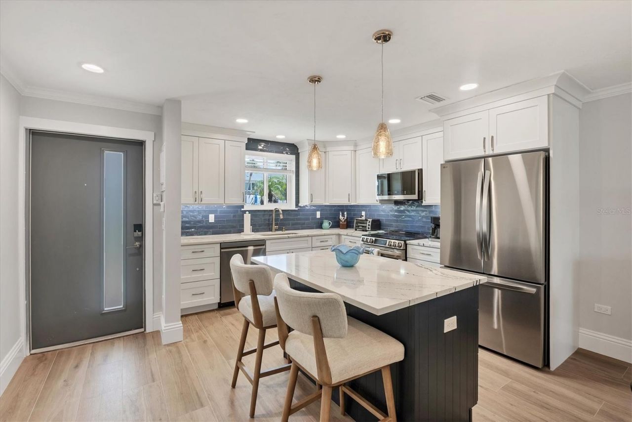 500 S Washington Drive, Unit 11A, Sarasota, FL 34236 Photo