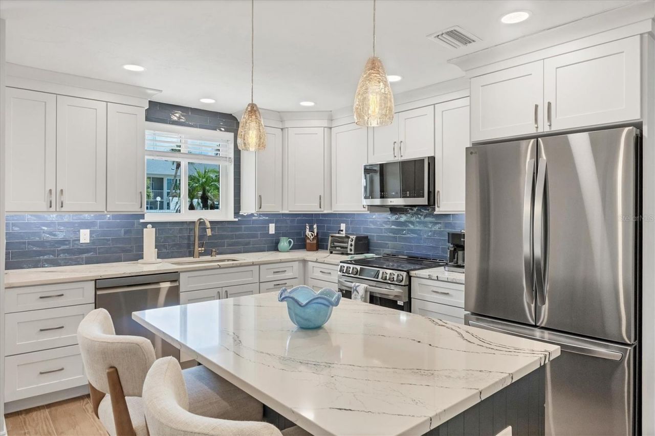 500 S Washington Drive, Unit 11A, Sarasota, FL 34236 Photo