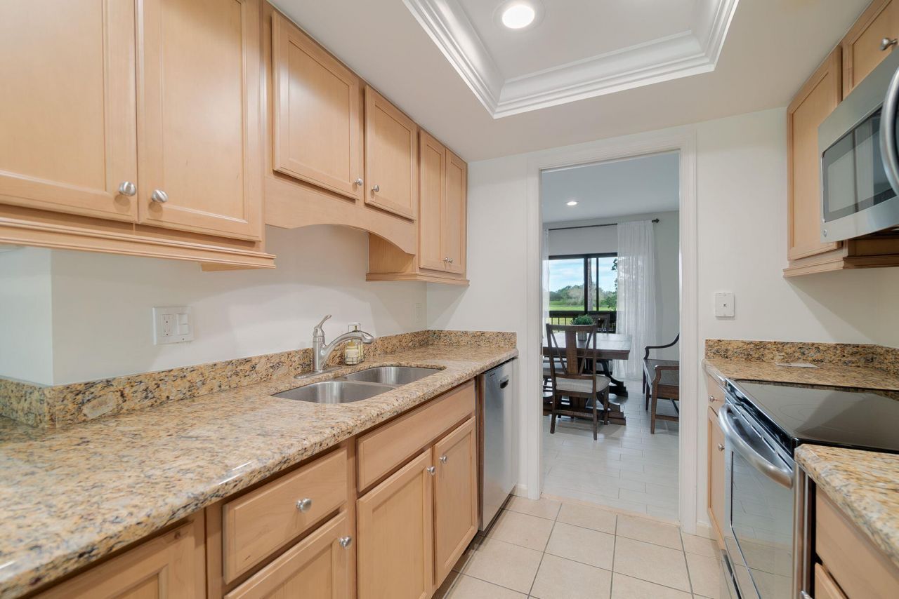 11355 Pond View Drive, Unit D203, Wellington, FL 33414 Photo