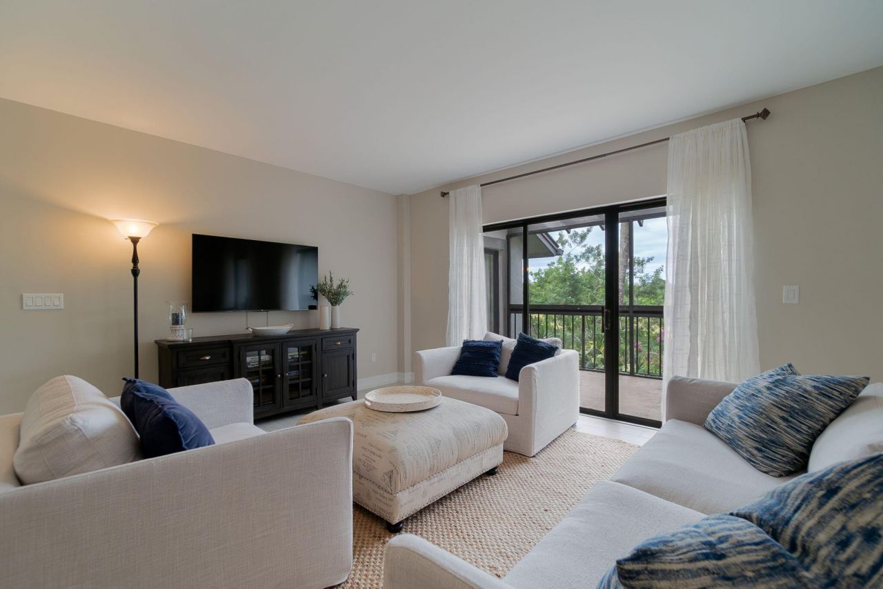 11355 Pond View Drive, Unit D203, Wellington, FL 33414 Photo
