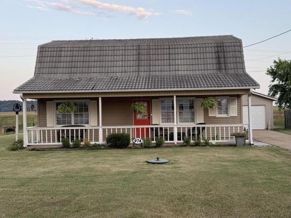 974 Lake Drive, Hornbeak, TN 38232