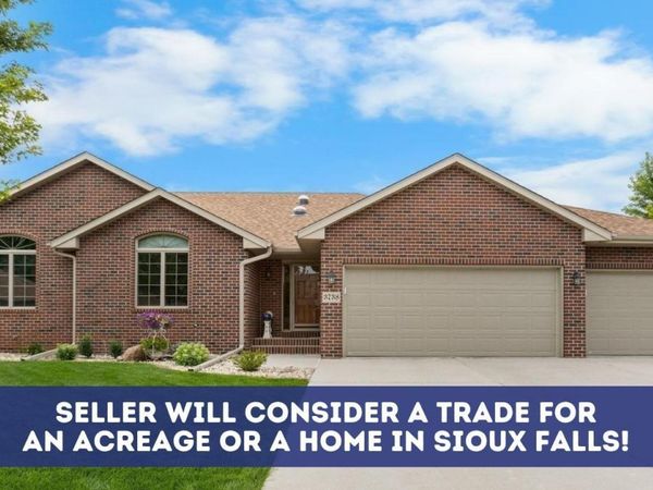 3738 E Fox Run Pl, Sioux Falls, SD 57103