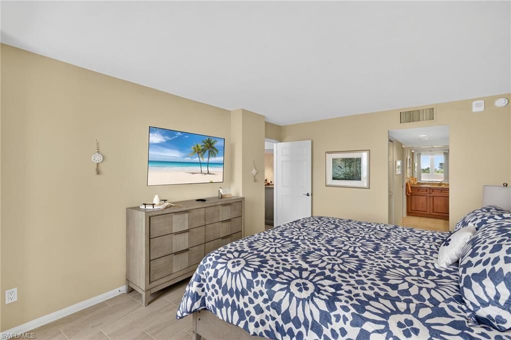 4001 Gulf Shore Blvd N, Unit 303, Naples, FL 34103 Photo