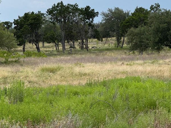 251 Pioneer TRL, Dripping Springs, TX 78620