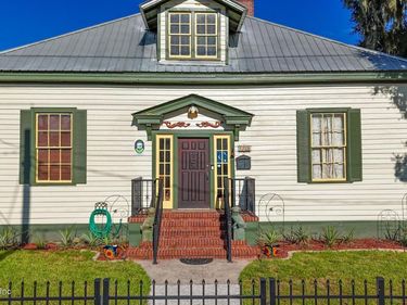 117 S 3RD Street, Palatka, FL 32177