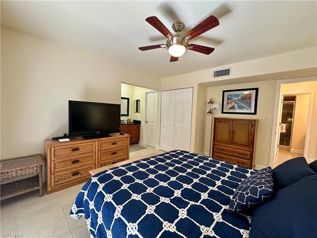 788 Park Shore Dr, Unit D20, Naples, FL 34103 Photo