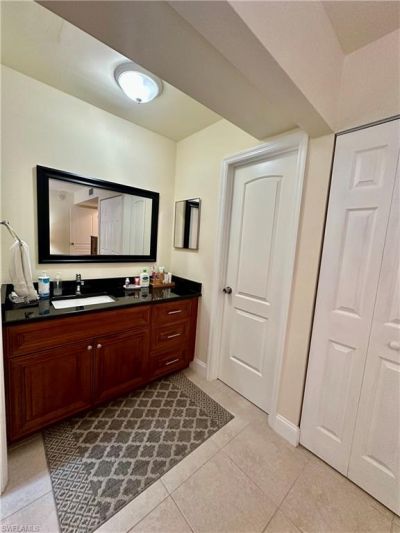 788 Park Shore Dr, Unit D20, Naples, FL 34103 Photo