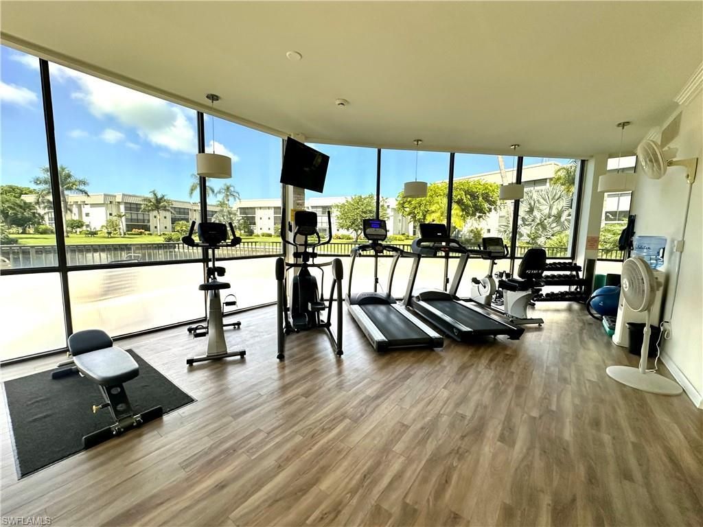 788 Park Shore Dr, Unit D20, Naples, FL 34103 Photo