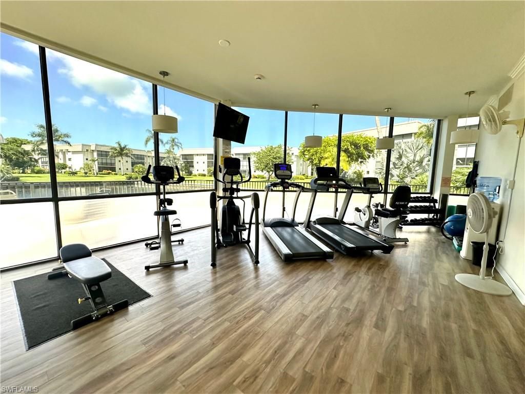 788 Park Shore Dr, Unit D20, Naples, FL 34103 Photo